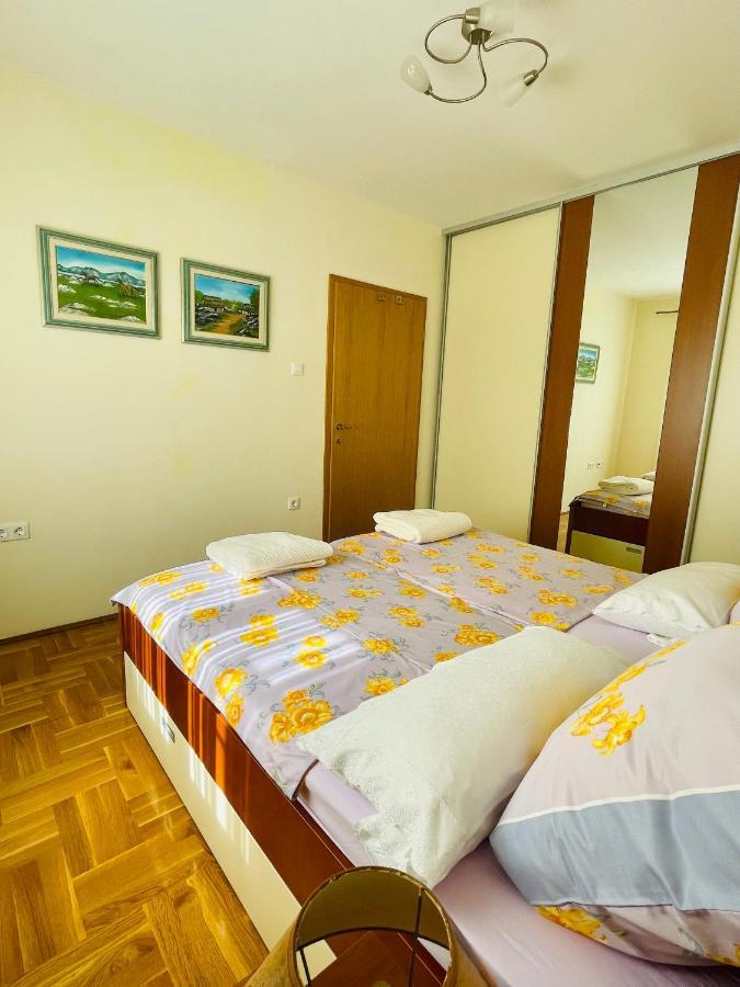 Apartment Mandarina Dugi Rat Buitenkant foto