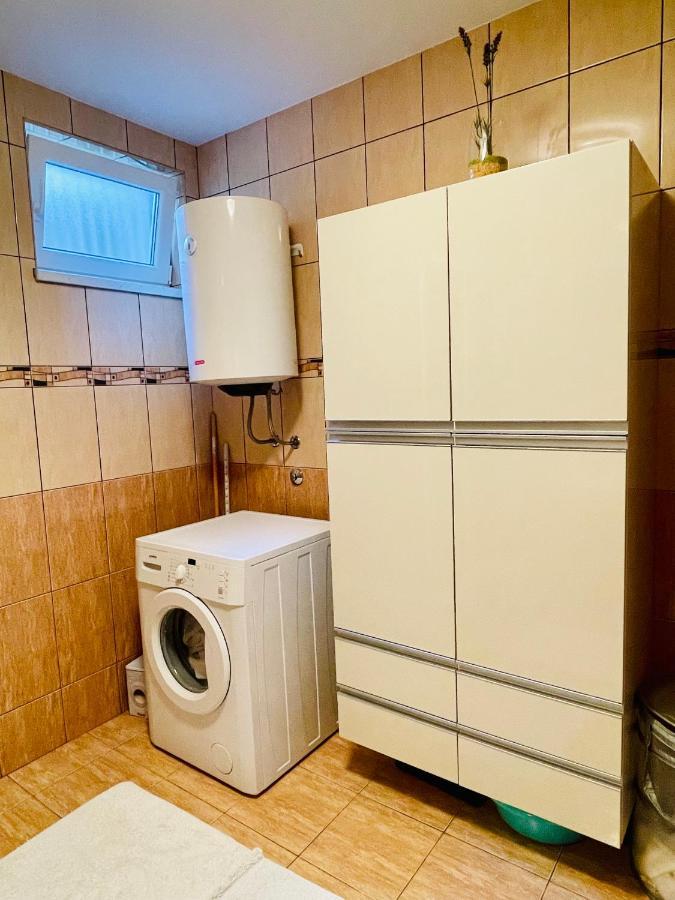 Apartment Mandarina Dugi Rat Buitenkant foto